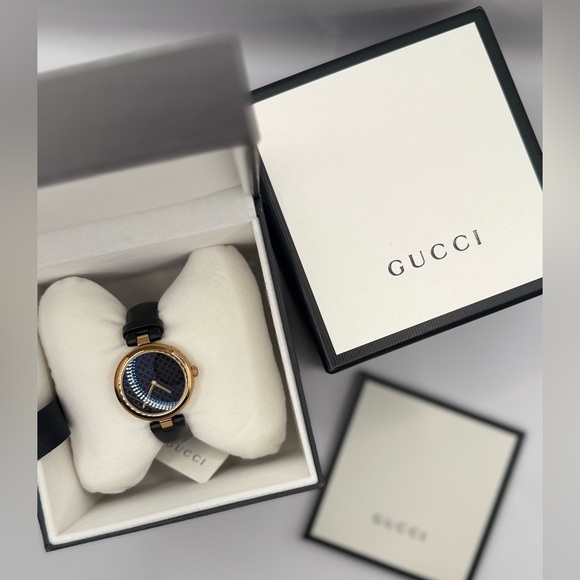 GUCCI DIAMANTISSIMA LEATHER WATCH WITH ROSE GOLD 32 MM - Picture 1 of 13
